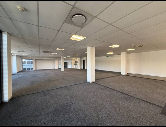 249M² OFFICE TO LET IN PARKTOWN